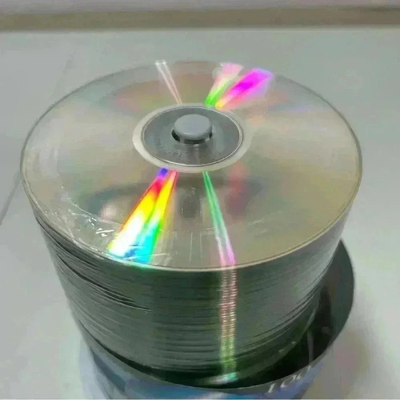 New I/O Magic 48X CD-R 100 pack Spindle 700 MB 80 Minutes 1~ 48x Compatible - Picture 2 of 6